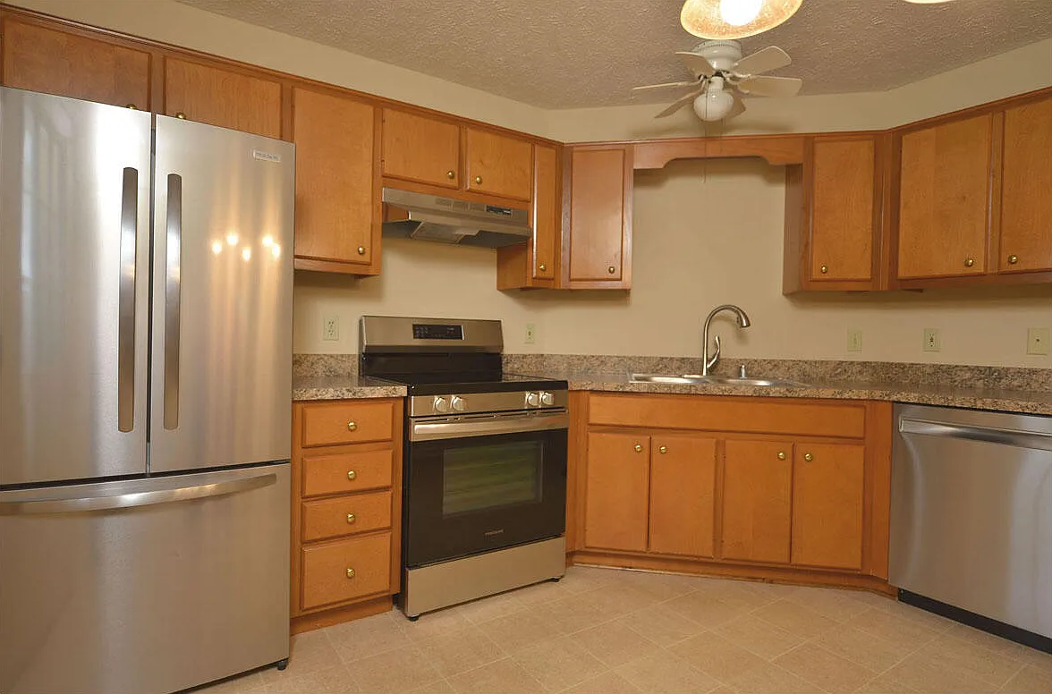 2 bed, 1.0 bath, 920 sqft, $925 — Photo 4