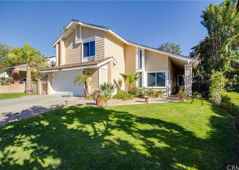 1st image of 24782 Clarington Dr
