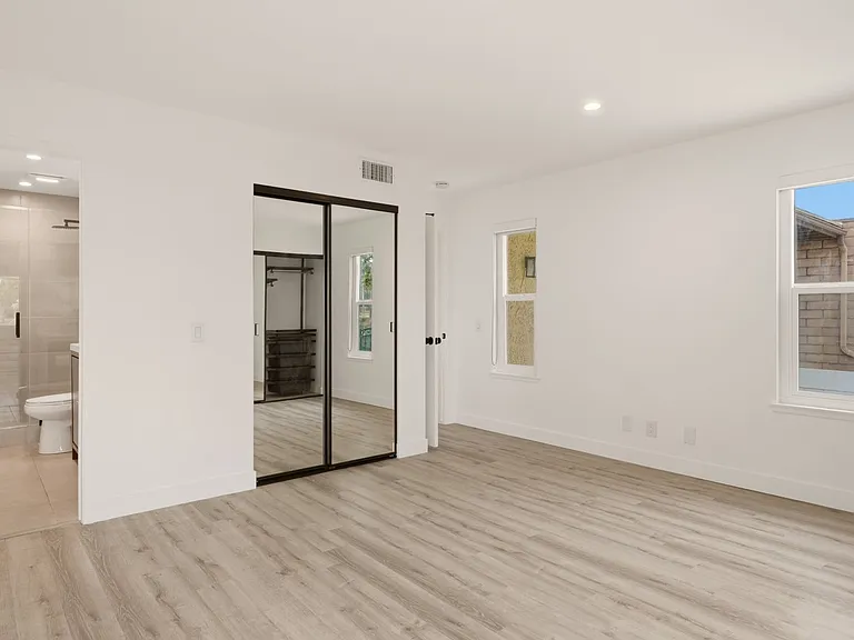 725 Palomares Ave — Photo 20