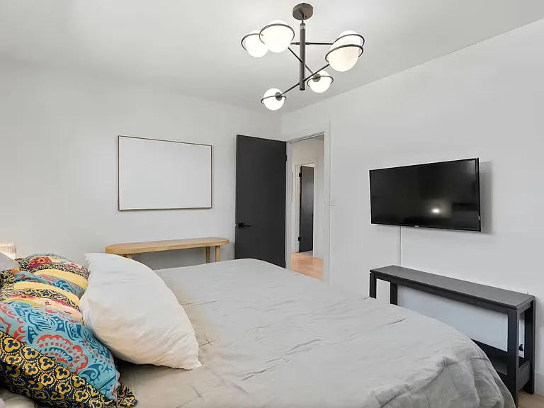 6901 E Edgemont Ave — Photo 10