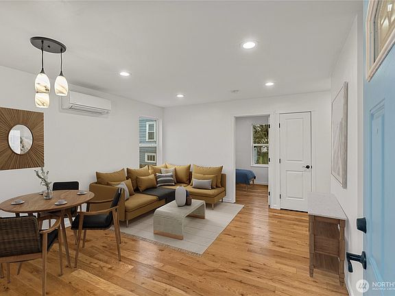 3rd image of 213 W King Street