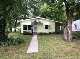 901 S Broadway St, Grove, OK 74344