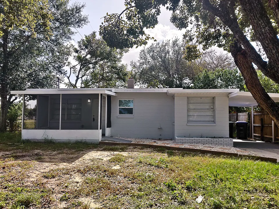 5500 Balboa Dr