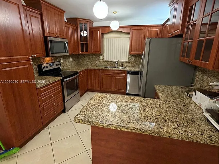 3541 SW 125th Ct — Photo 4