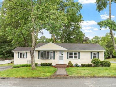 12 Edgelawn Ave, North Chelmsford, MA, 01863