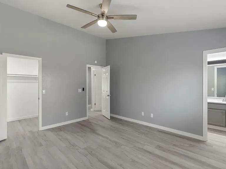 371 Shalako Dr — Photo 9