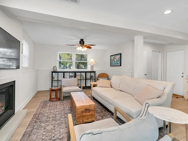 53 Field Ave — Photo 17
