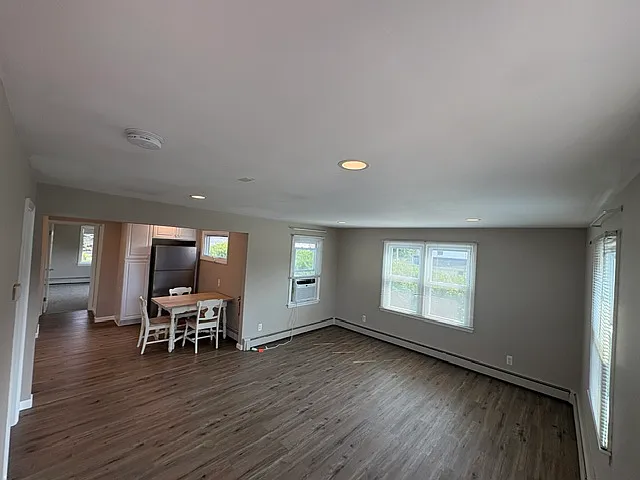 1105 Arnold Ave — Photo 5