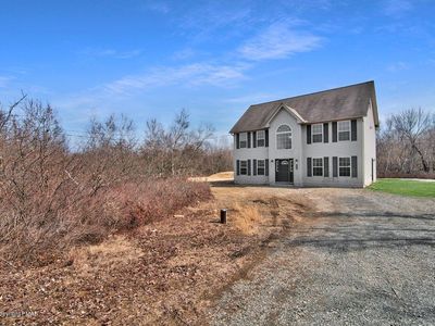 1958 Blanding Dr, Blakeslee, PA, 18610