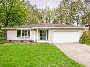 27739 Dunford Rd, Westlake, OH 44145