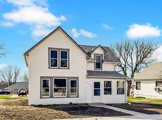 222 N Central St, Carson, IA 51525