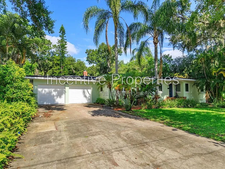 816 Putnam Ave — Photo 3