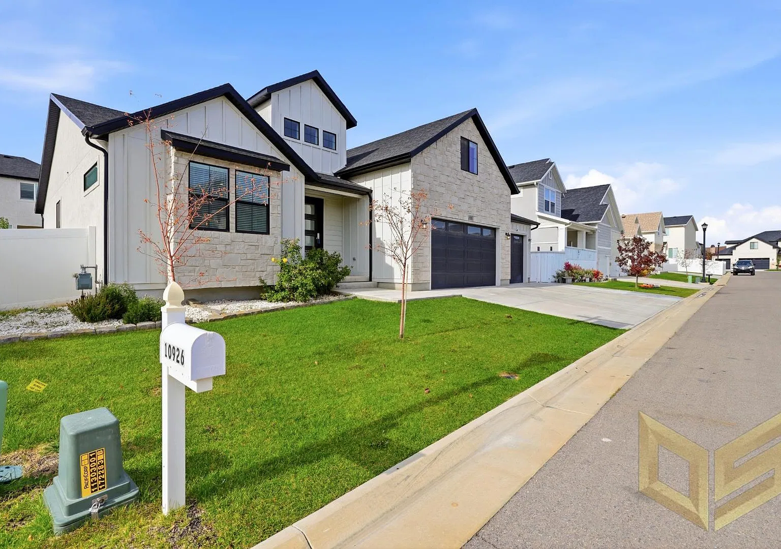 10926 S Glamis Dune Dr — Photo 3