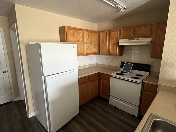 3rd image of 402 S 40th St #B