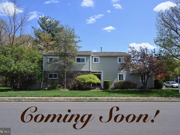 7956 Parsons Grove Ct, Dunn Loring, VA 22027