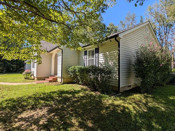2nd image of 215 Hamilton Dr