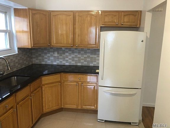 4th image of 8706 58th Ave Floor 3