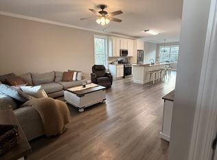 1030 Oak Dr, White Bluff, TN 37187