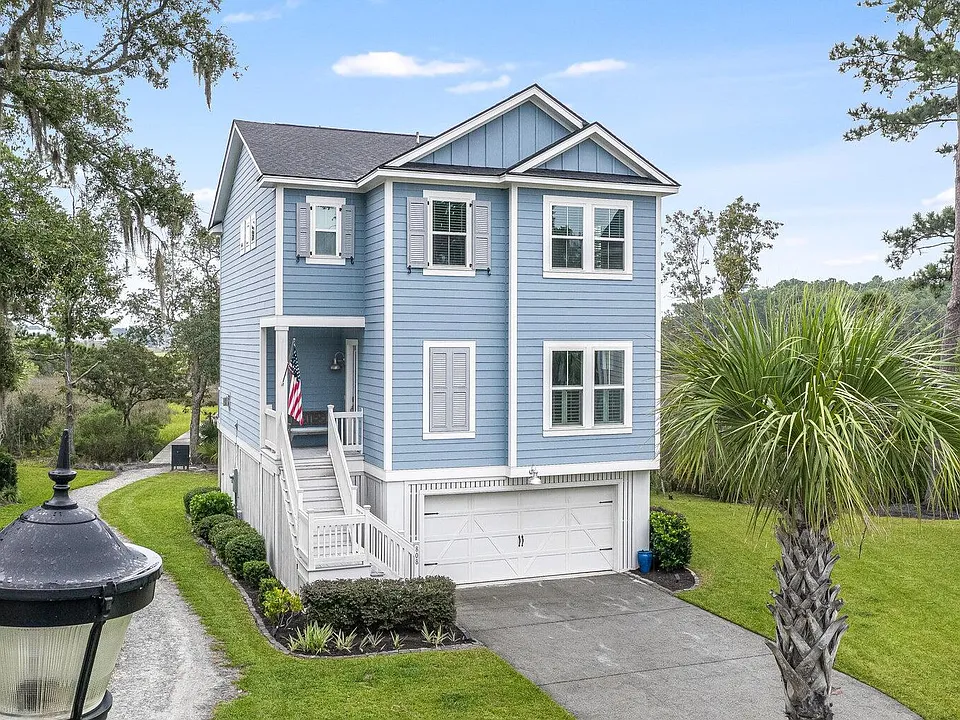808 Forrest Dr