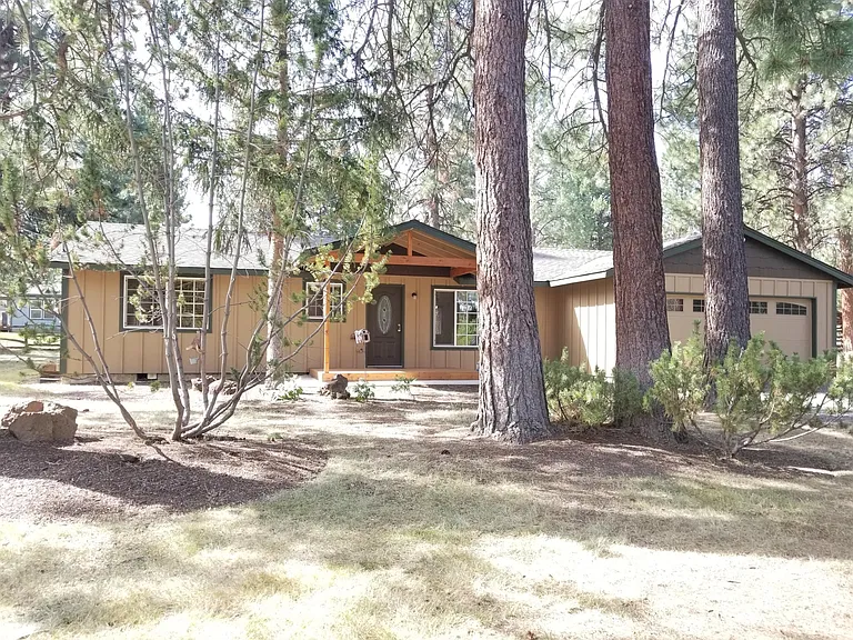 59632 Cheyenne Rd — Photo 1