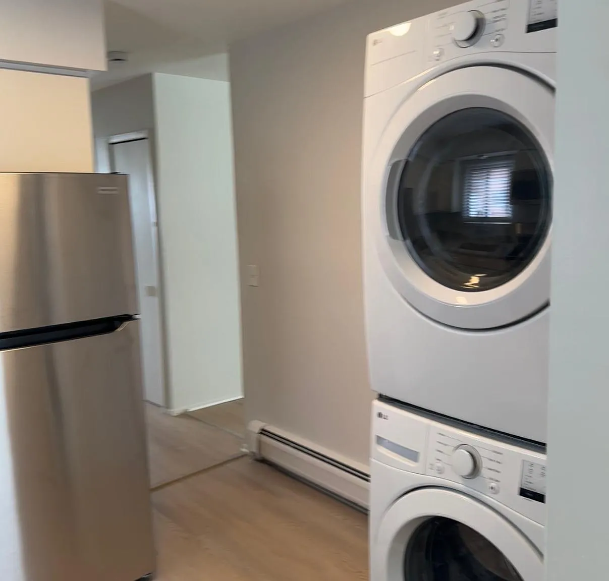 2 bed, 850 sqft, $1,299 — Photo 3