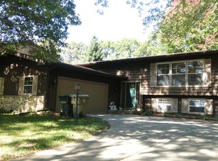 5118 Raymond Rd, Madison, WI 53711