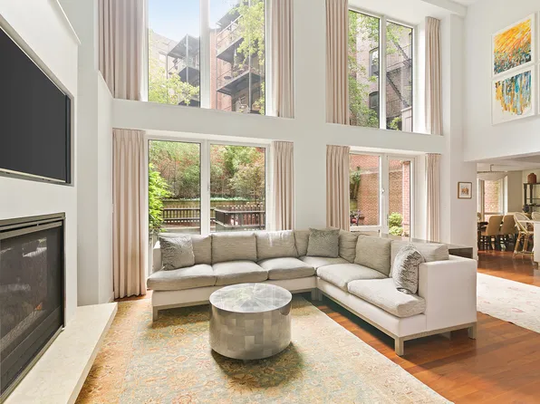 744 Greenwich Street image 1 of 19