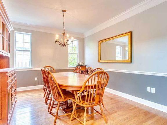 4th image of 1809 Cascade Falls Ln