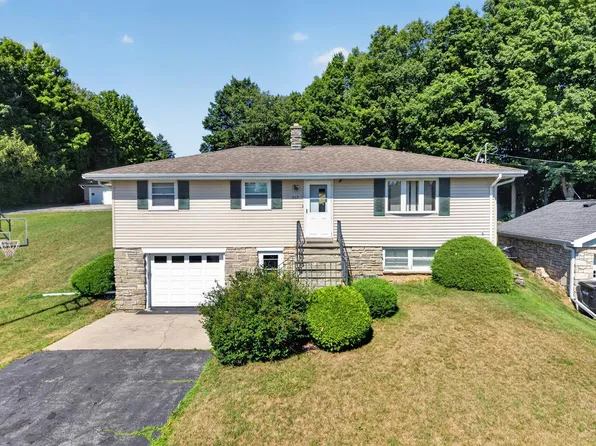 317 S Fulton Ave, Sturgeon Bay, WI 54235