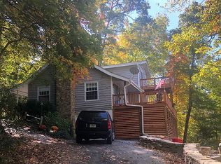 118 Hickory Ln, Glenville, NC 28736