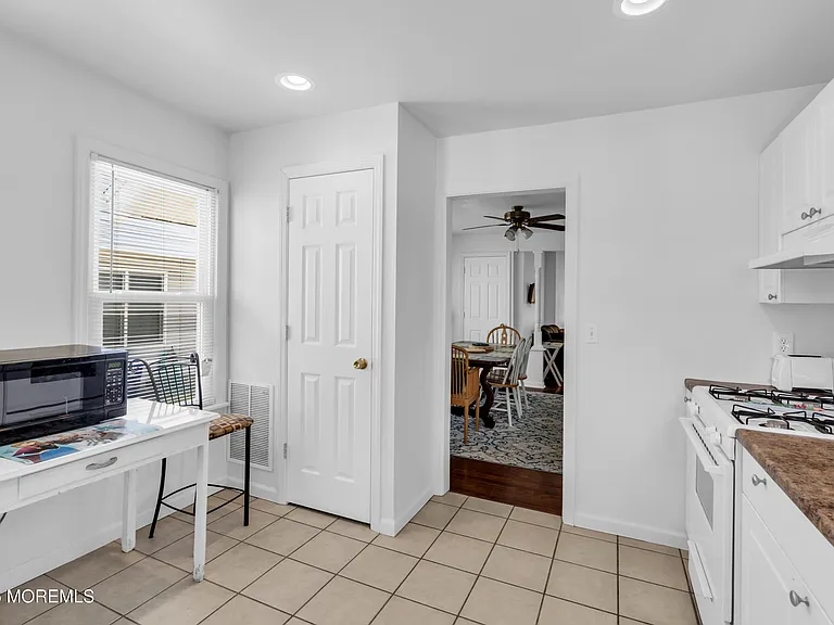 1705 A St #1 — Photo 12