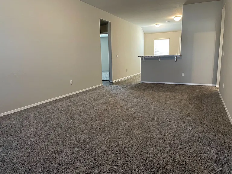 1829 Jack Rabbit Ln — Photo 4