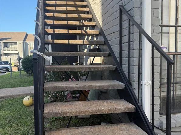 12500 Sandpiper Dr APT 204, Houston, TX 77035