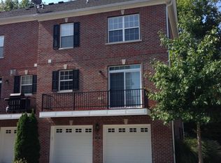 998 3rd Ave NW, Carmel, IN 46032