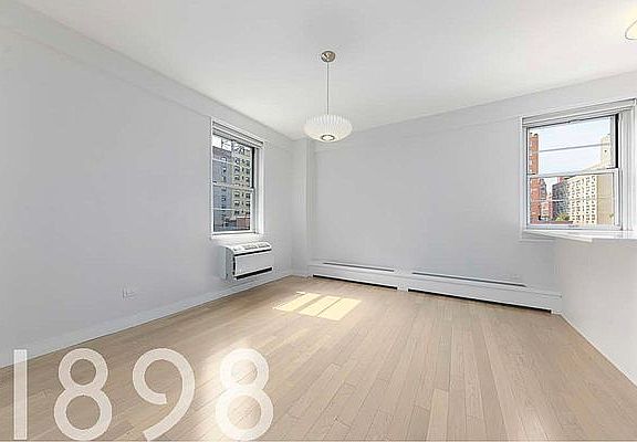 5th image of 245 E 80th St #2FG