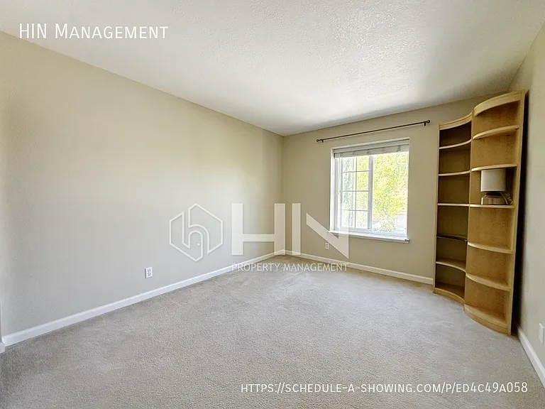 34379 Benedick Ln — Photo 10