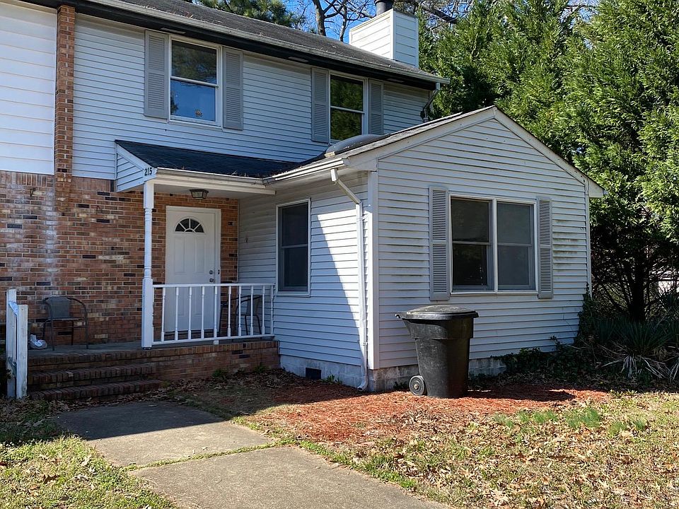1st image of 215 N Palm Ave