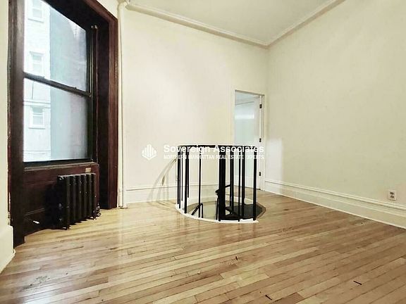 2nd image of 217 W 106th St #1BB