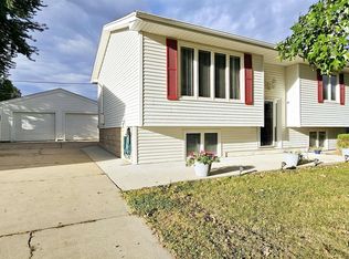 1624 Oriole Ave, Waterloo, IA 50701