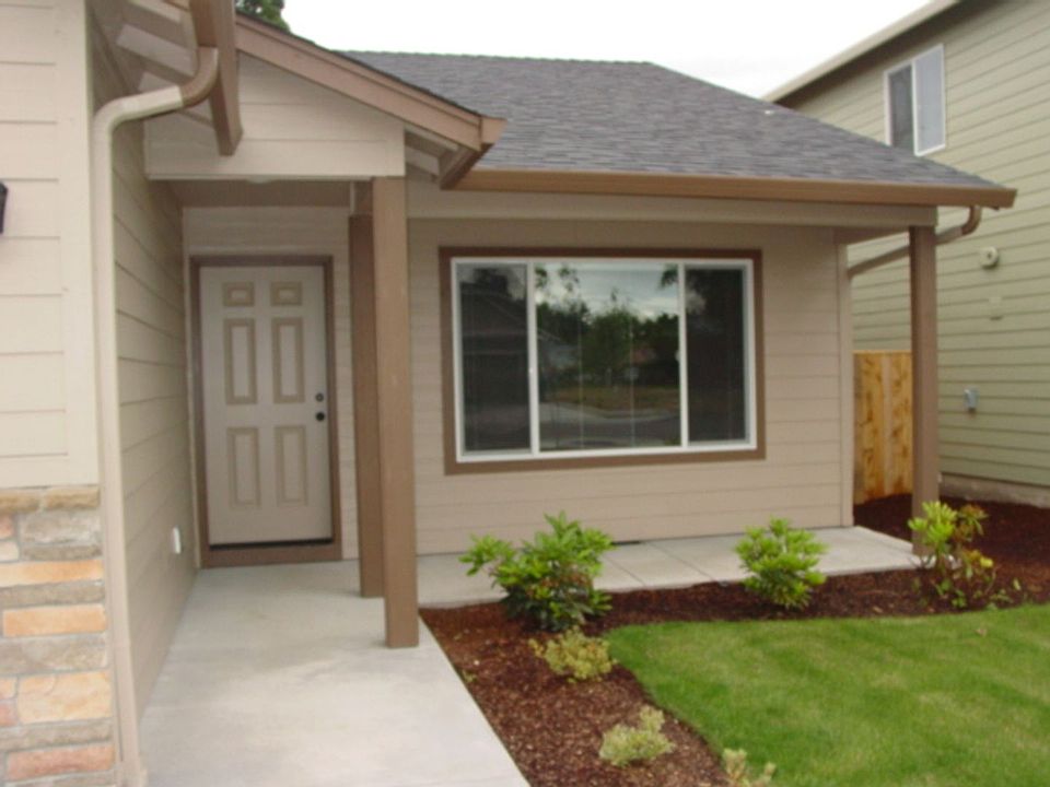 2nd image of 256 Helton Way SE