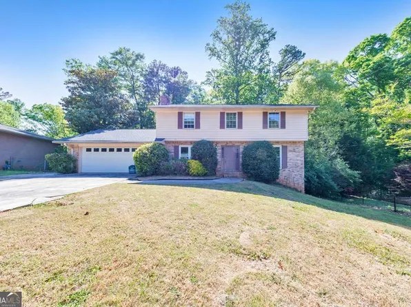 1414 Edinburgh Dr, Tucker, GA 30084