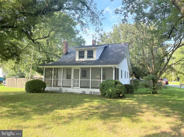 3401 McKinney Blvd, Colonial Beach, VA 22443