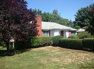 115 Grove St, Brookline, MA 02467