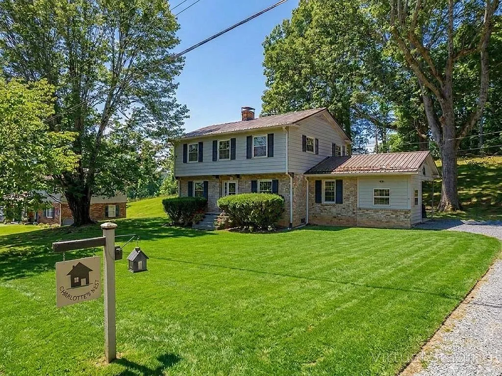 12104 Linden St photo 1