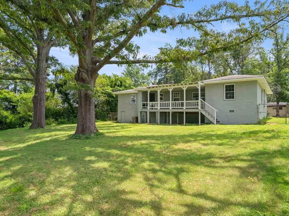 112 Elm St, Gardendale, AL 35071