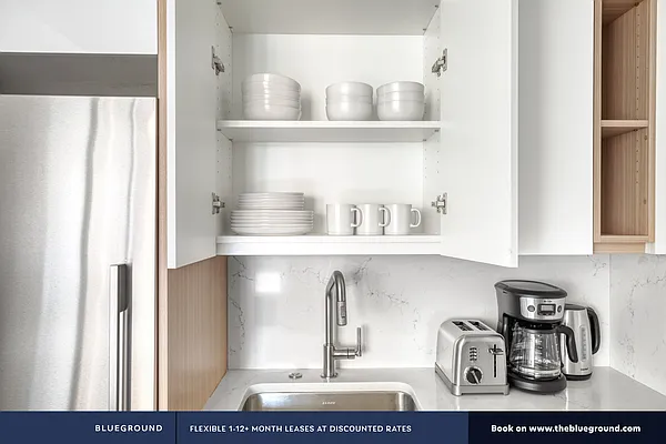 Rented by The Blueground | media 152