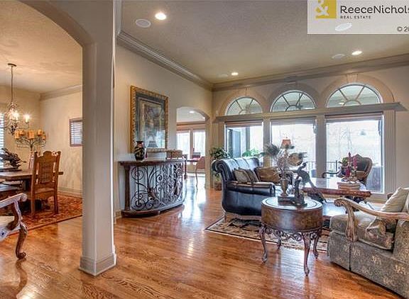 Luxurious Open Floor Plan Perfect for Entertaining both Intimate and Large Groups.