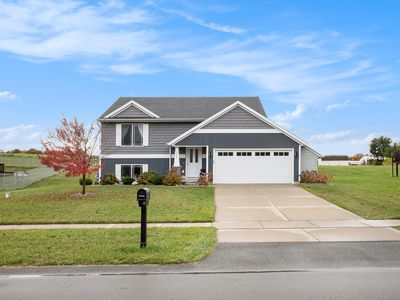 366 Green Ridge Dr SE, Caledonia, MI, 49316