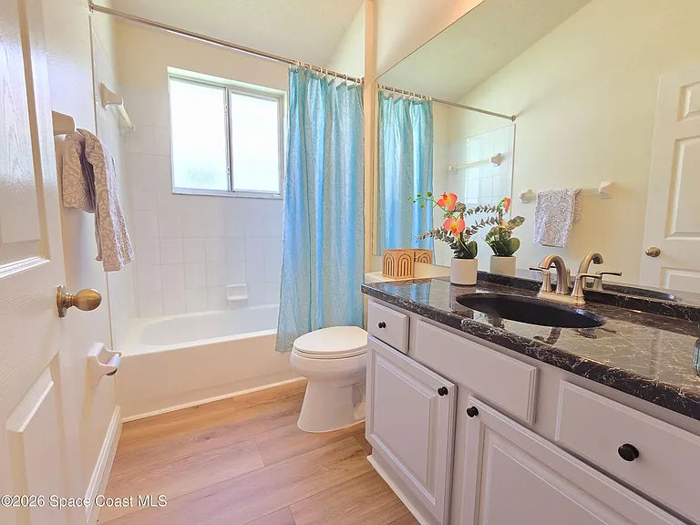 2564 Ventura Cir — Photo 13