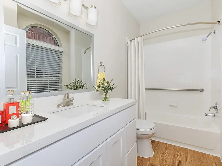 Town Park Townhomes — Photo 50